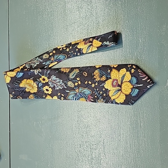 100% silk mens tie by B. ullock & Jones floral grays gold purple. - Picture 1 of 6